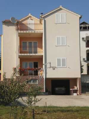 Apartmani Gulam Pirovac